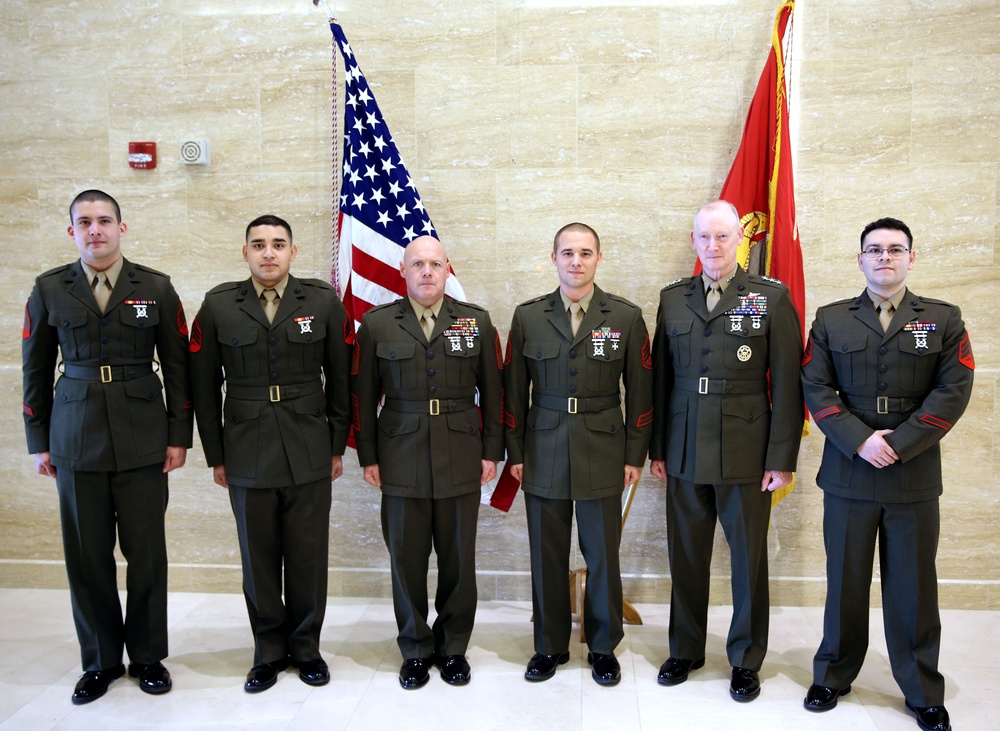 Lt. Gen. meets with Romanian military officials, U.S. Marines