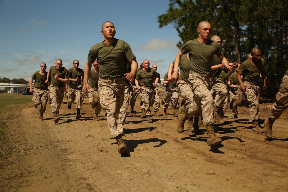 DVIDS - Images - Photo Gallery: Marine recruits tumble through Parris ...