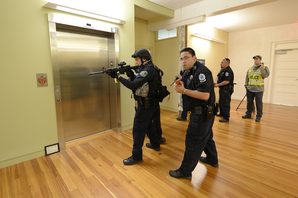 DVIDS News Camp Mabry Teams Up With Austin Police Department To 