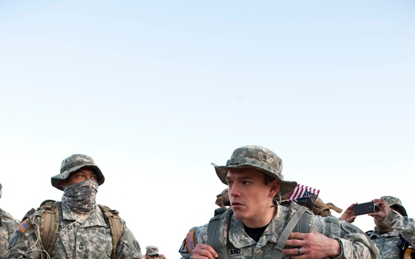 Army South Soldiers honor WWII Bataan veterans in memorial march