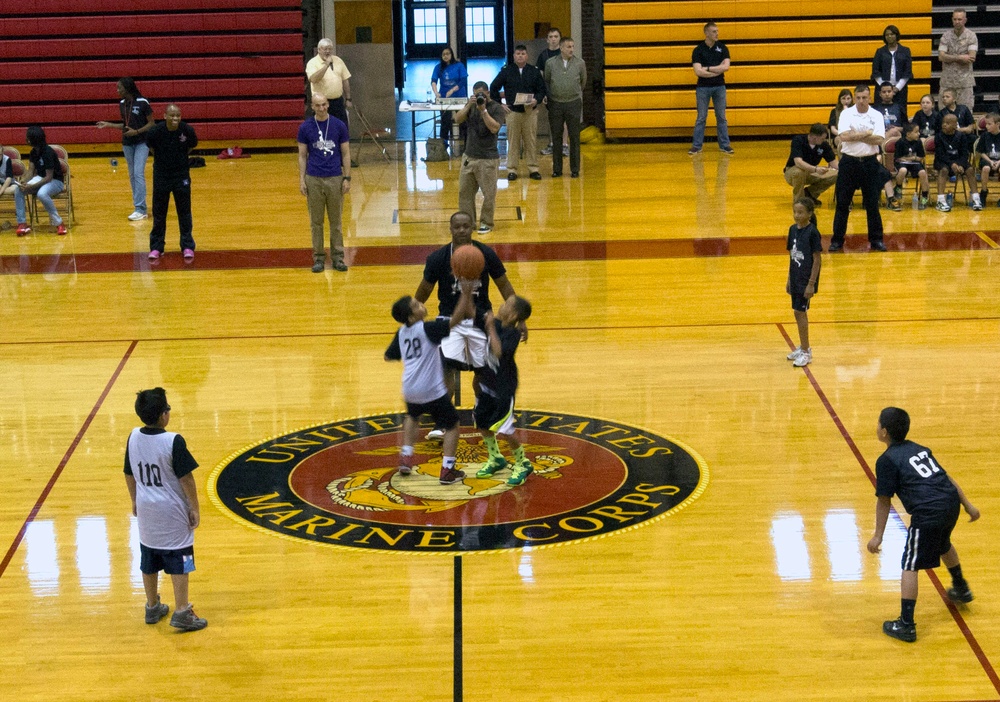 Students, families gather for Hoops-N-Dreams Jamboree