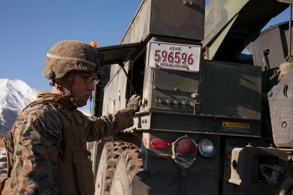 Marines battle weather, terrain to keep vehicles moving