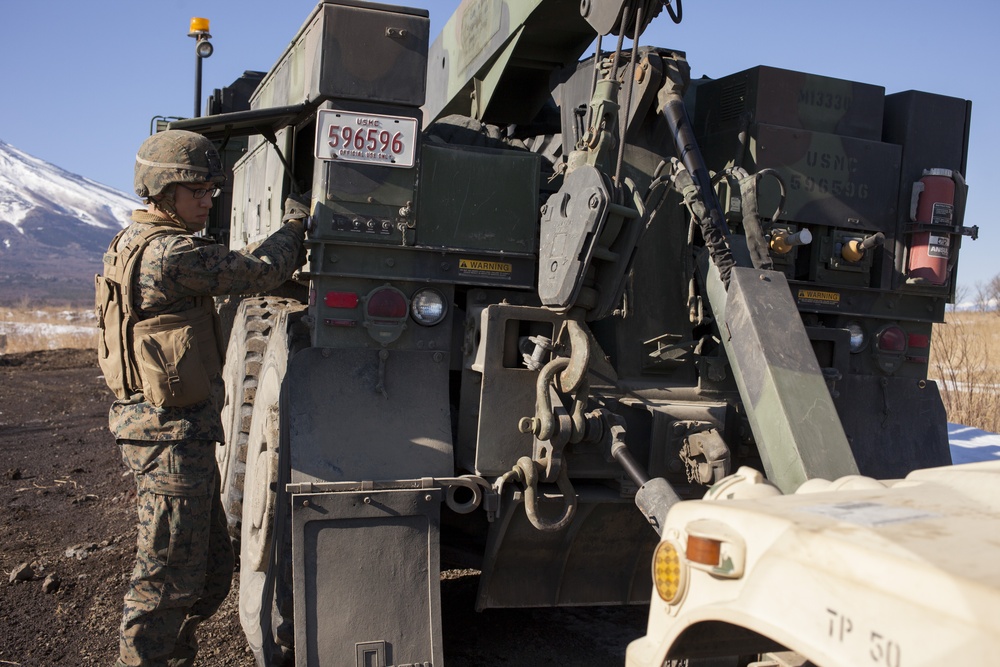 Marines battle weather, terrain to keep vehicles moving