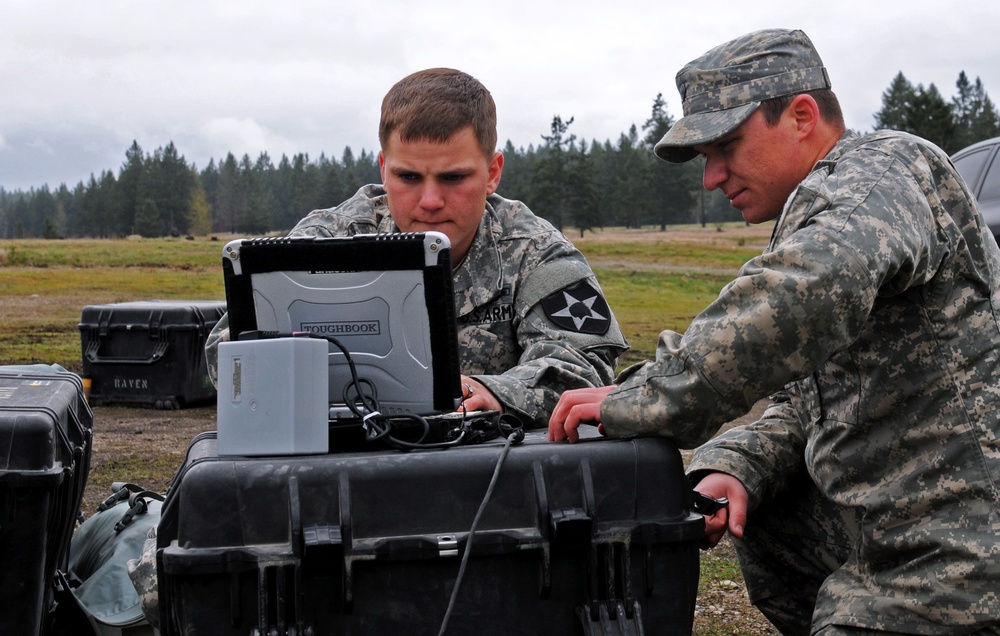 3-2 SBCT conducts Raven training