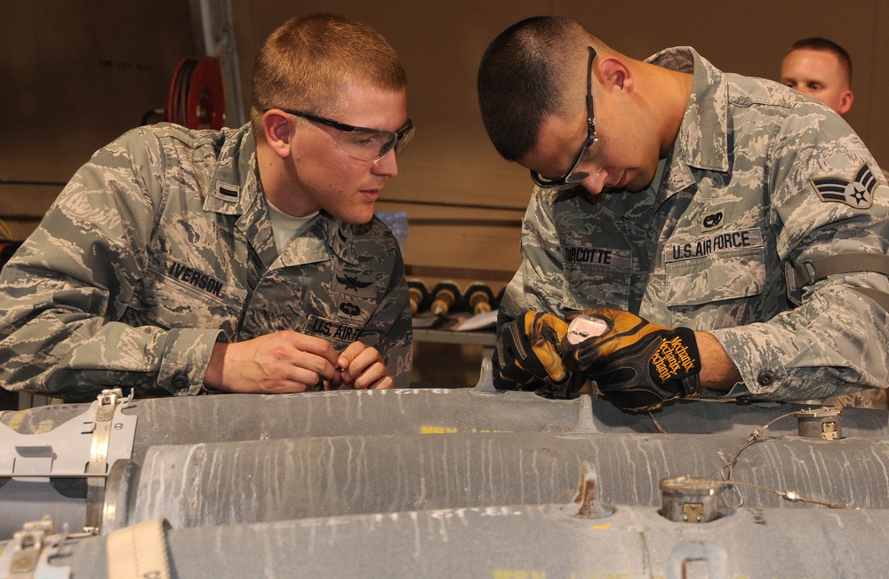 379th Expeditionary Maintenance Squadron operations