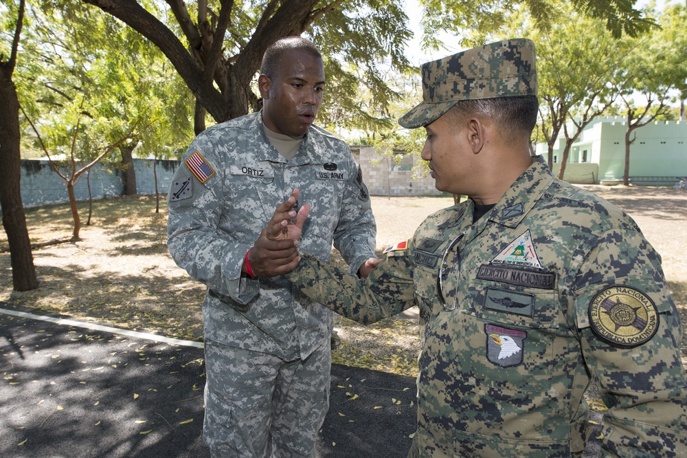 US Army South and Dominican Republic Armed Forces perform Personnel Recovery/Force Protection Subject Matter Expert Exchange