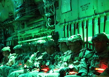 Recon Marines take to skies during double-bag static line course