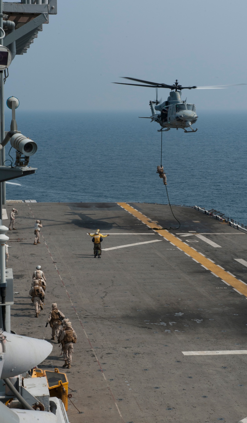 Fast roping from a UH-1Y Venom helicopter