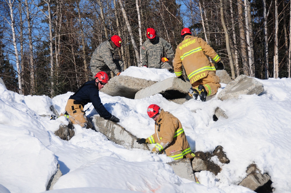 Exercise Alaska Shield 2014 Fairbanks search and rescue training