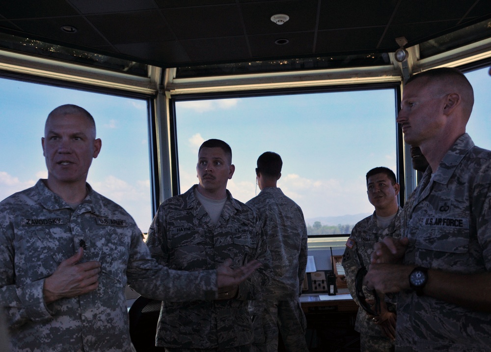 US Army South senior enlisted leader visits Joint Task Force-Bravo