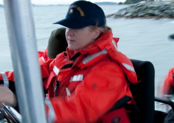 Coast Guard Pacific Strike Team, EPA, in joint-agency cleanup