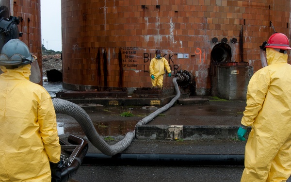 Coast Guard Pacific Strike Team, EPA, in joint-agency cleanup