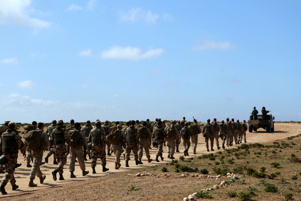 US, Moroccan military personnel refine escalation-of-force tactics during African Lion 14