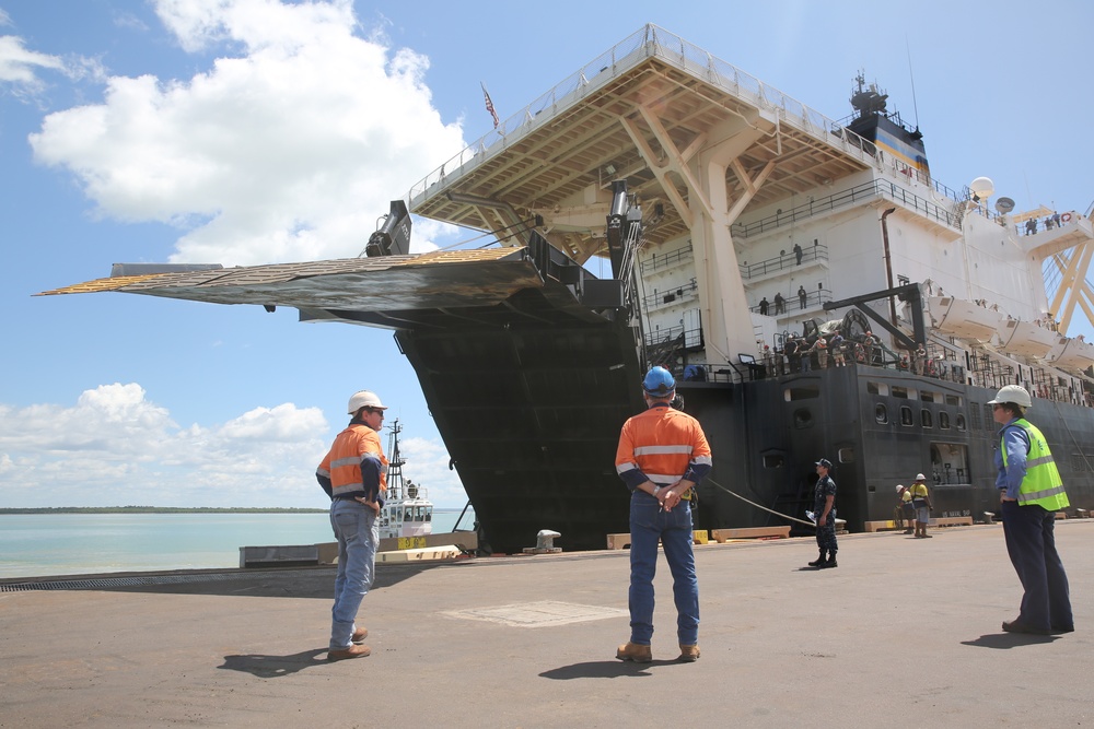 Marines offload MRF-D gear off of USNS 2nd Lt. John P. Bobo