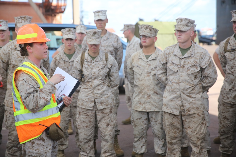 Marines offload MRF-D gear off of USNS 2nd Lt. John P. Bobo