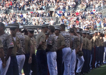 Padres salute troops on Opening Day
