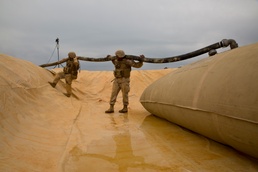 Bulk fuel specialists learn vital skills during field training