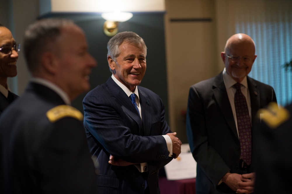 Hagel at retirement ceremony