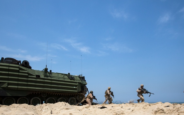 Australia, US Amphibious Landing Exercise, Ssang Yong 14