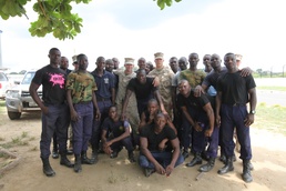 US Marines demonstrate non-lethal weapons to Ghanaian sailors