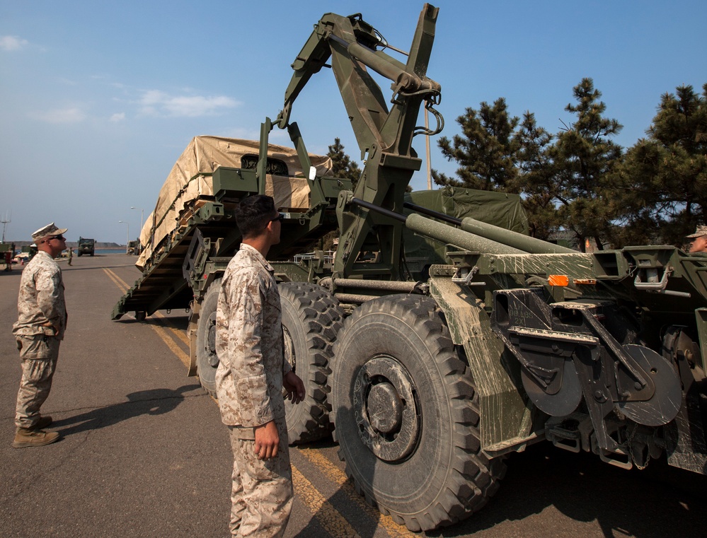 Ammunition Off-load during Ssang Yong 14
