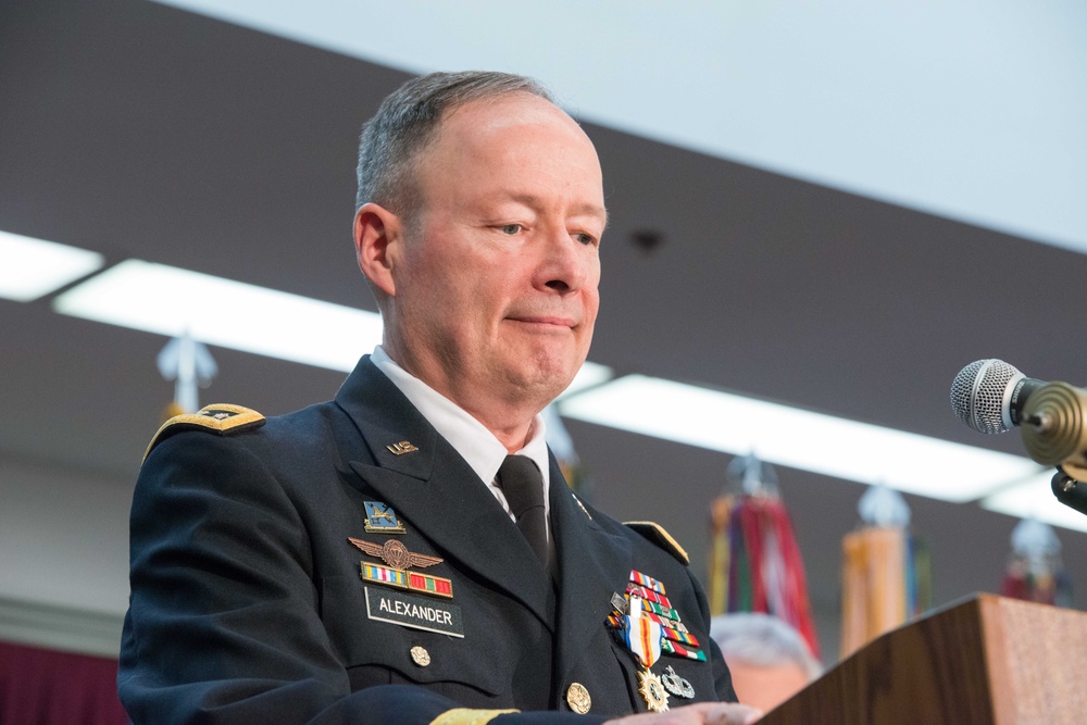 Head of NSA, CYBERCOM retires after 40 years of military service