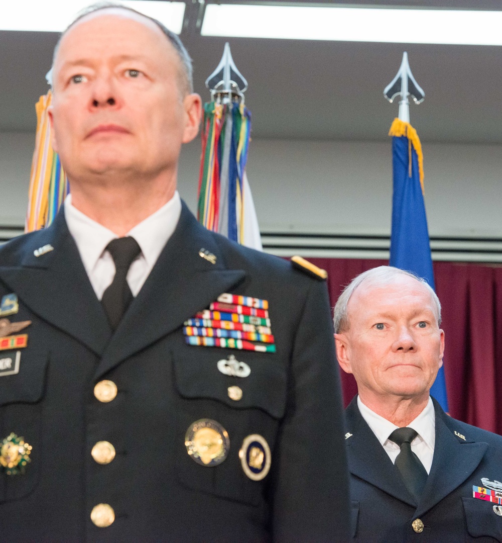 Head of NSA, CYBERCOM retires after 40 years of military service