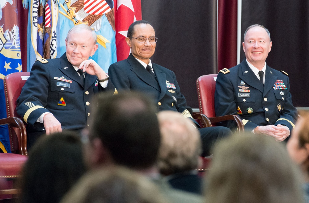 Head of NSA, CYBERCOM retires after 40 years of military service