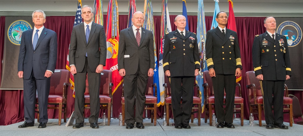 Head of NSA, CYBERCOM retires after 40 years of military service