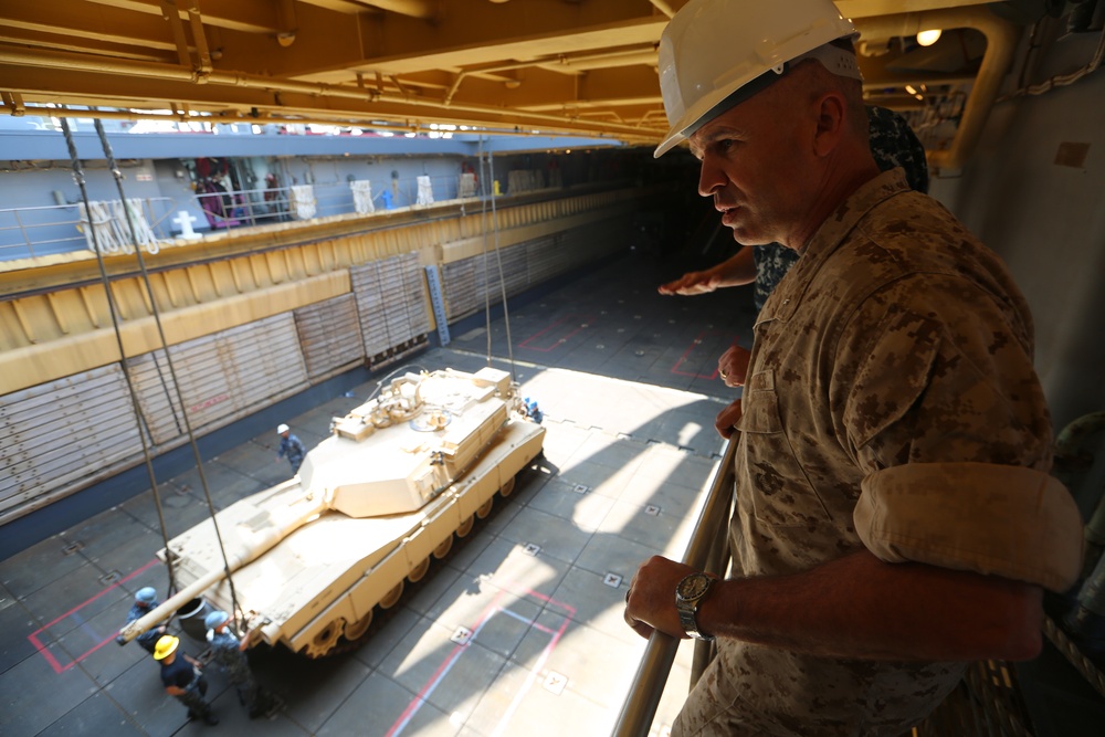 Tanks, cranes and maritime prepositioning force ships