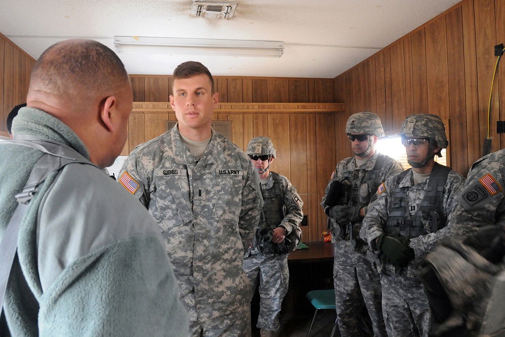 First Army Division-West leadership visits troops at WAREX