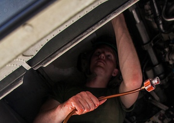 22nd MEU Harrier Marines conduct air-to-ground training with French pilots