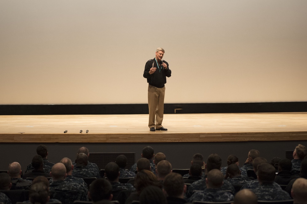 US Navy 7th Fleet holds SAPR training
