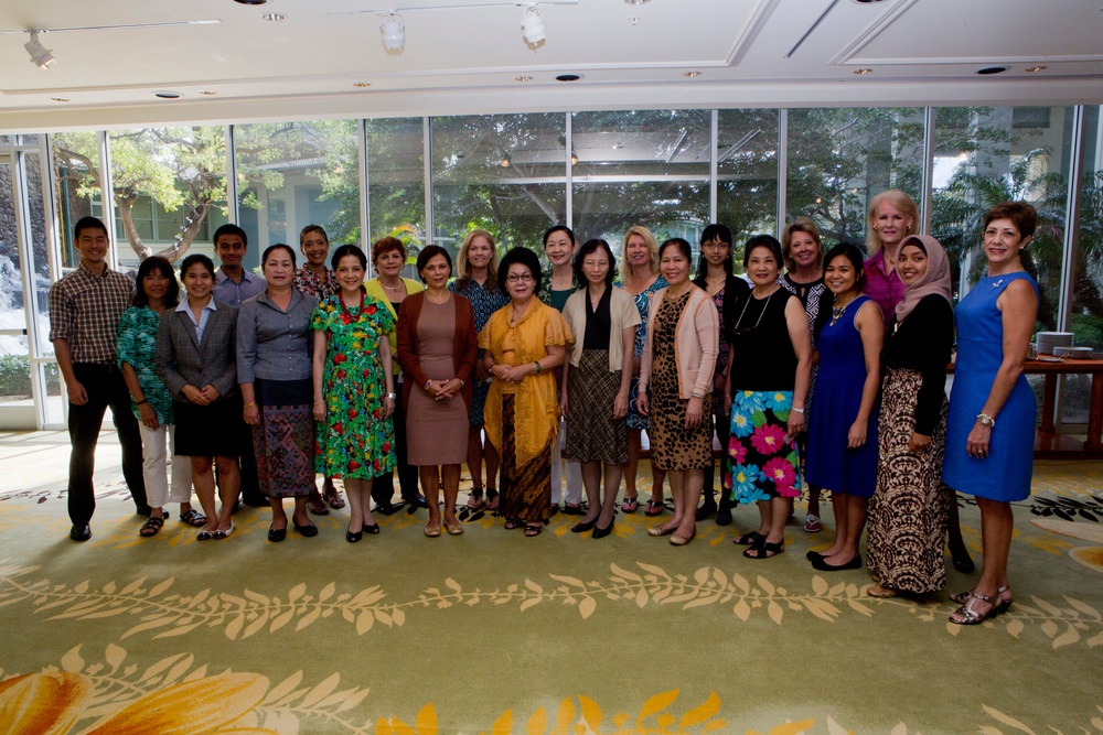 Spouses of the ASEAN Defense Forum