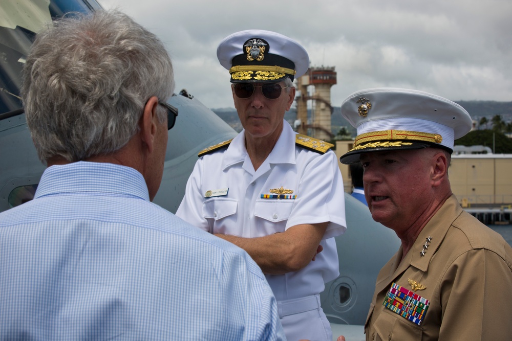 Secretary of Defense visits USS Anchorage