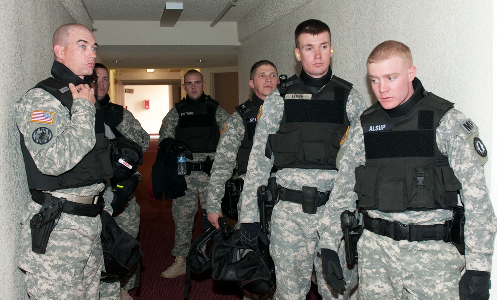 720th MP Bn. Soldiers train in active-shooter scenarios