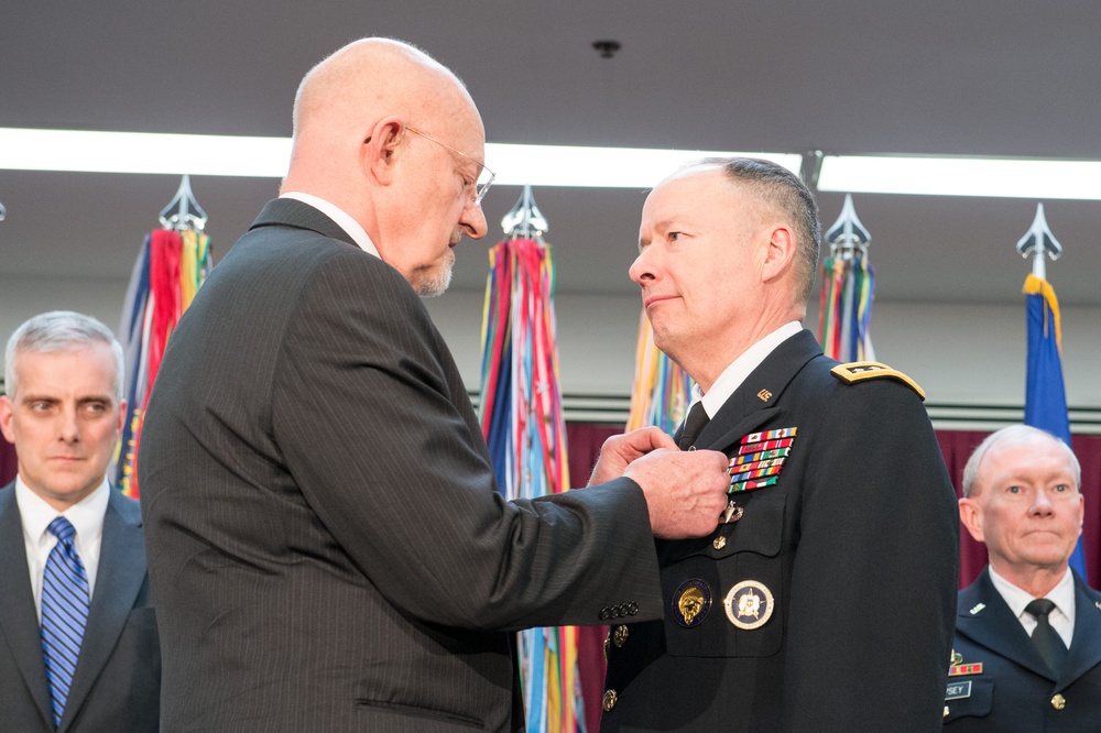 Head of NSA, CYBERCOM retires after 40 years of military service