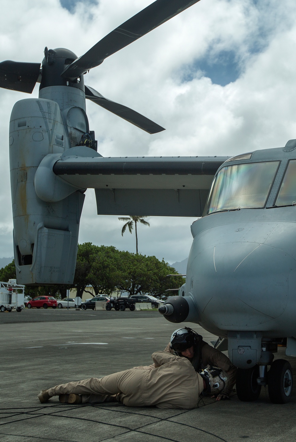 VMM-161 flies the Hawaiian skies