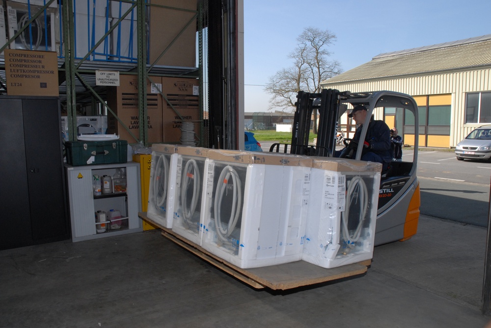 CFMO furniture unloading