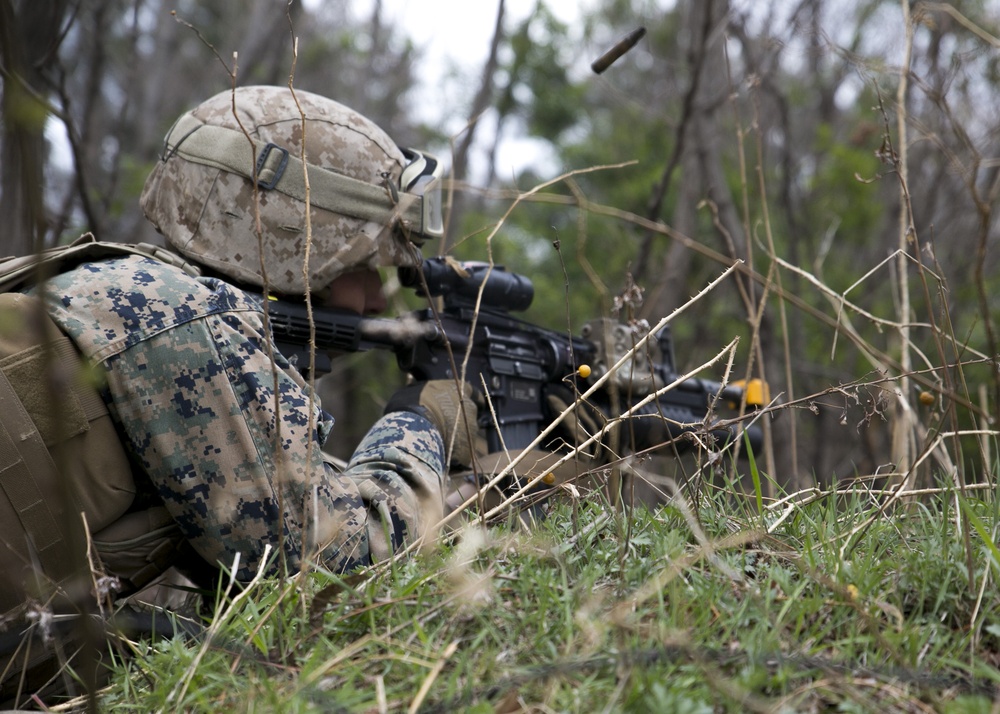 Aussies, U.S. Marines conduct vertical assault