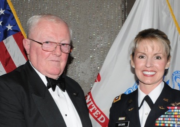 Wounded Vietnam veteran honored at dining out