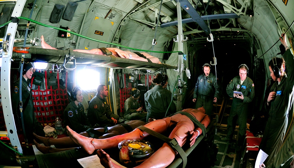 Aeromedical Airmen train for national disaster