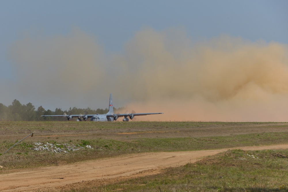 Georgia Air Guard Pilots Perform Combat Take-offs and Landings Close to Home