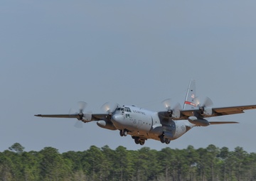 Georgia Air Guard pilots perform combat take-offs and landings close to home