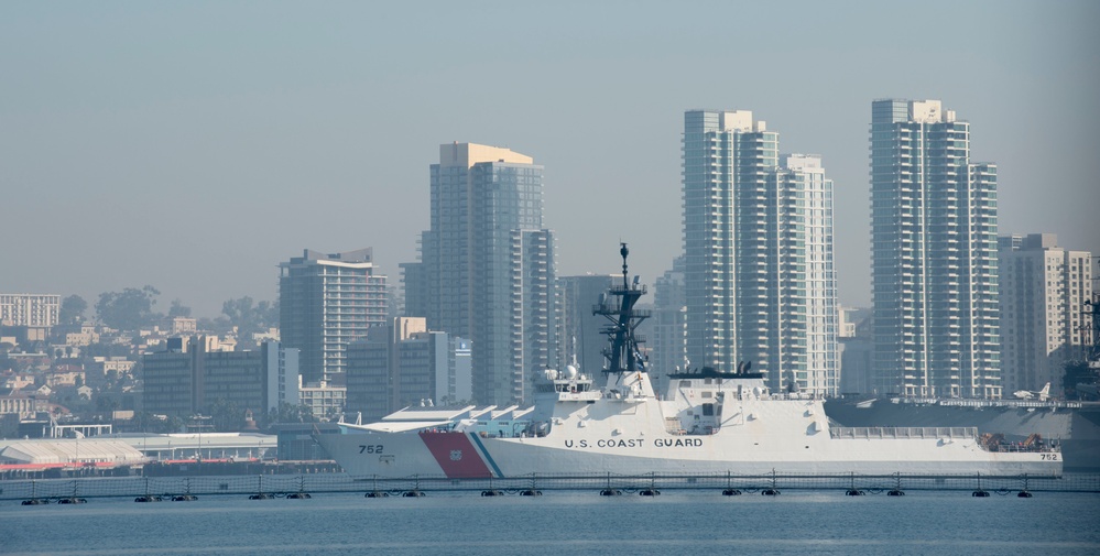 Conducting sea maneuvers in Coronado Bay