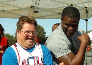 Soldiers coach, mentor local Special Olympics athletes