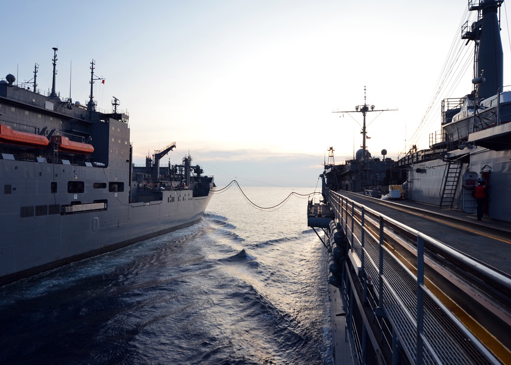 USS Frank Cable operations