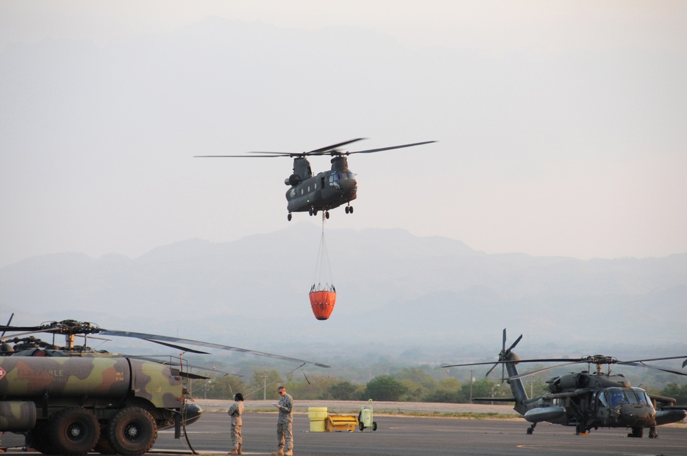 Joint Task Force-Bravo’s 1-228th Aviation Regiment helps protect Honduran village from fire