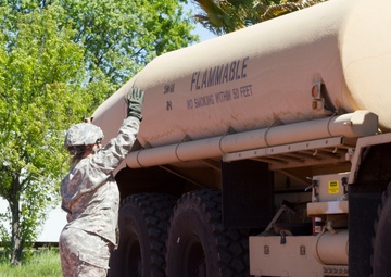 Fueling crews keep Calif. ARNG birds in the air