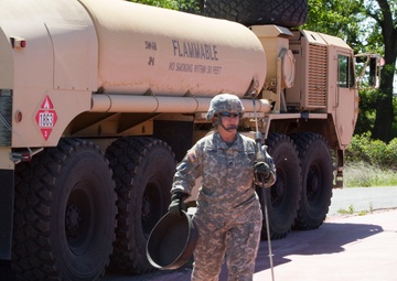 Fueling crews keep Calif. ARNG birds in the air